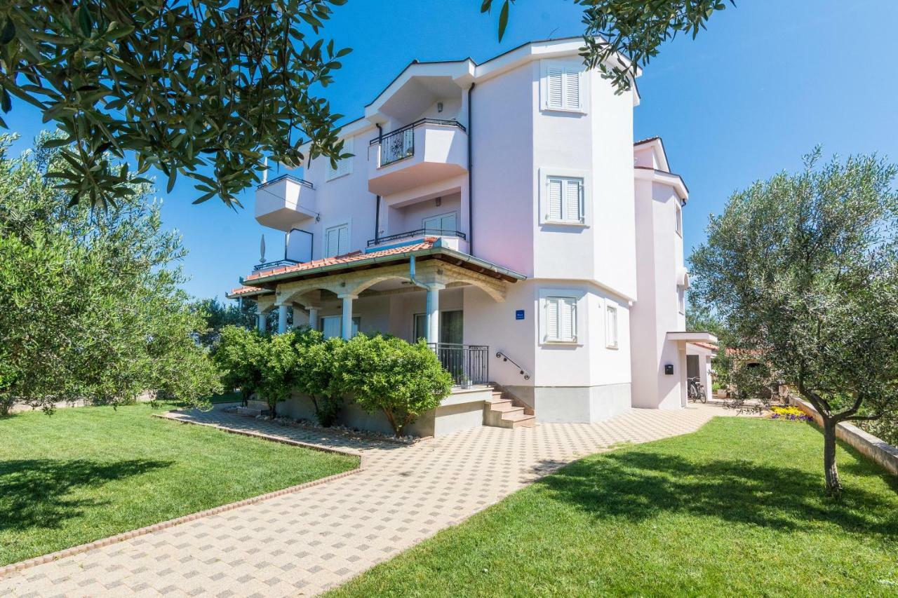 Apartments Feel Good Sukošan Екстериор снимка