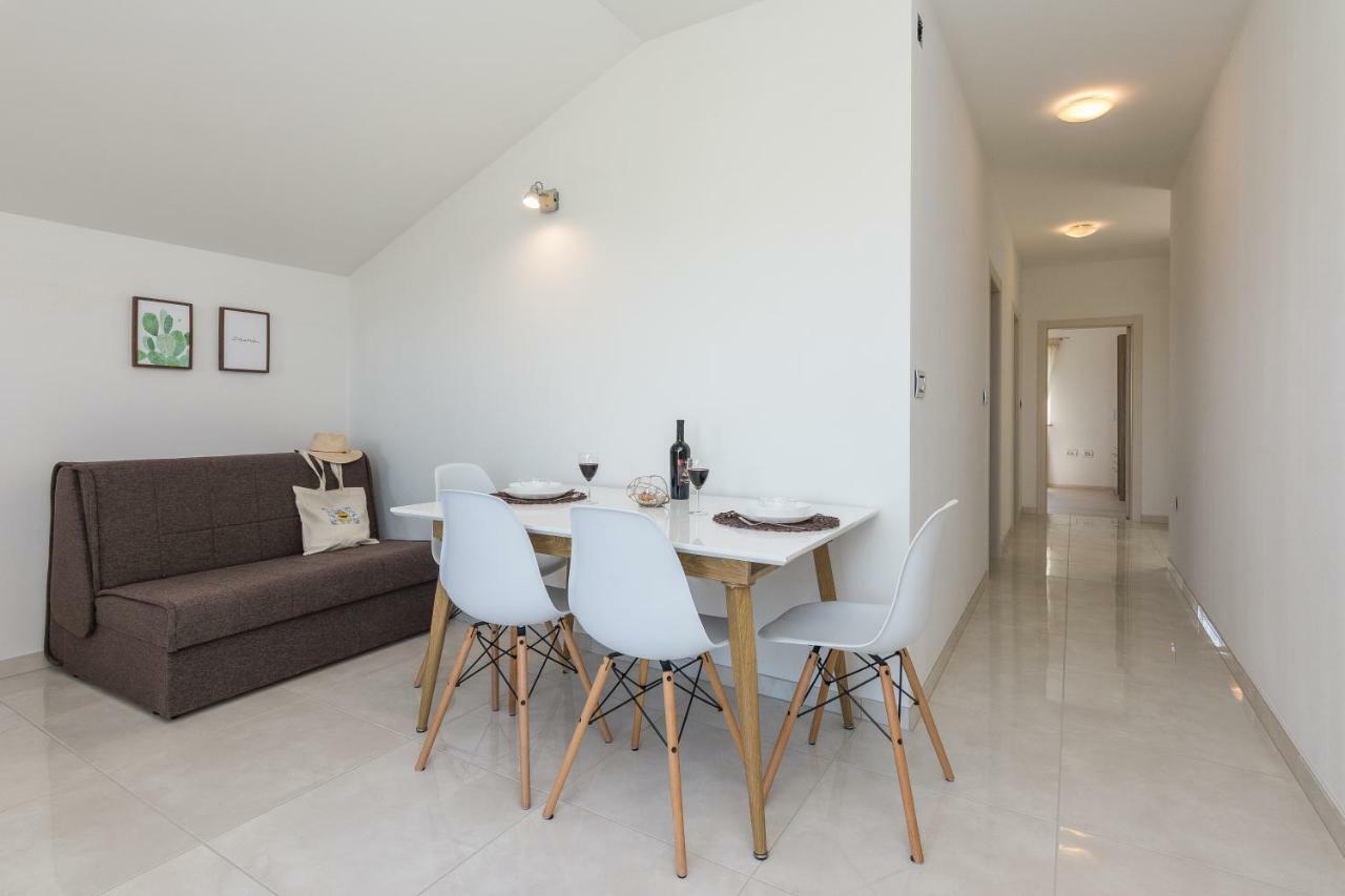 Apartments Feel Good Sukošan Екстериор снимка